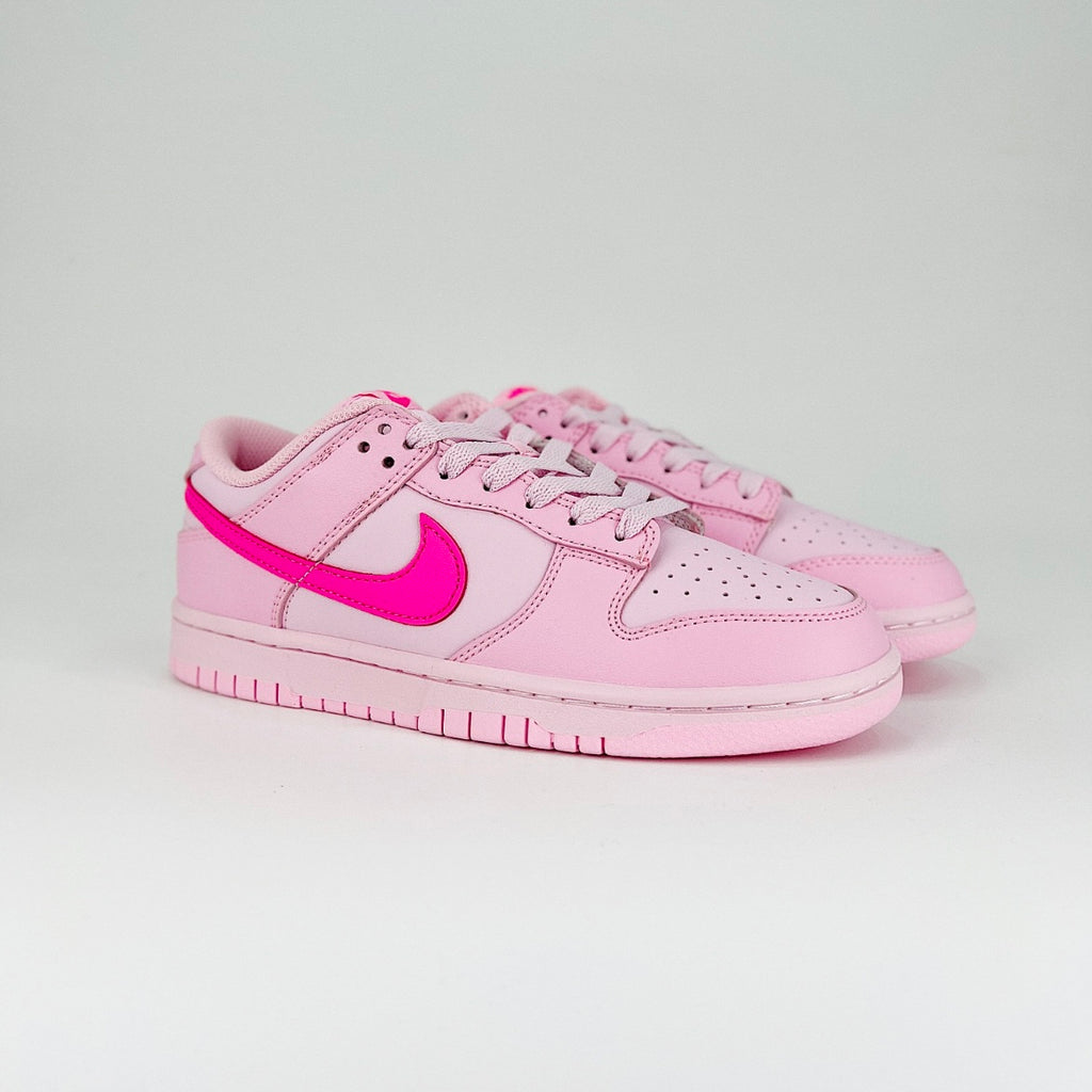 Zapatilla Nike Dunk Low Triple Pink