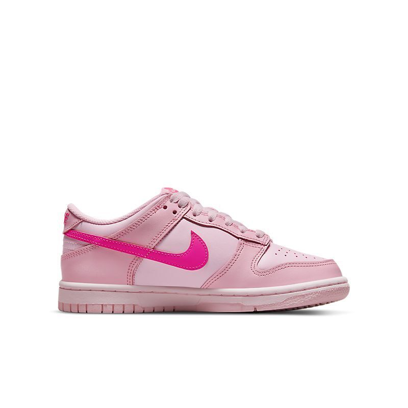 Zapatilla Nike Dunk Low Triple Pink