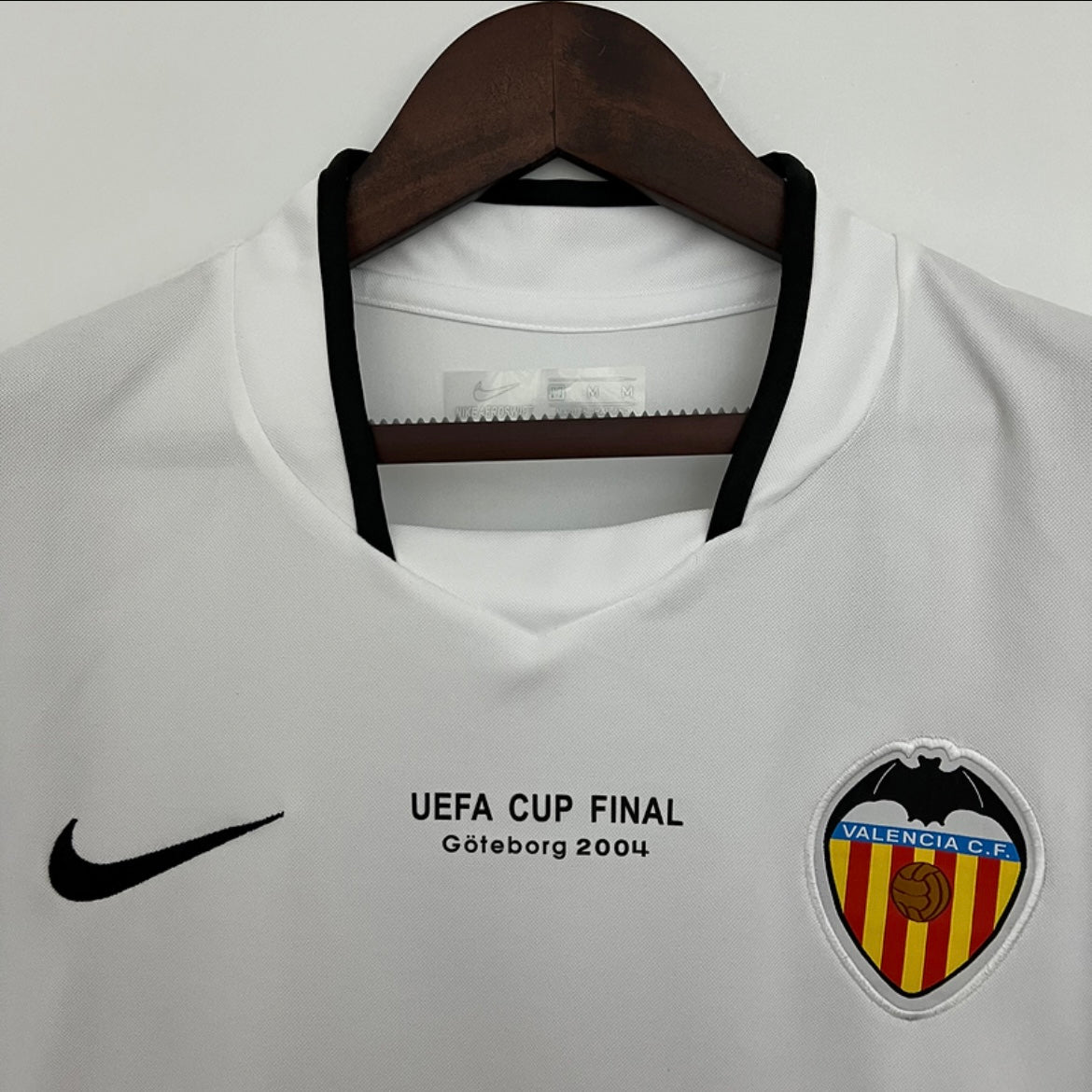 Retro Valencia Final UEFA 2004