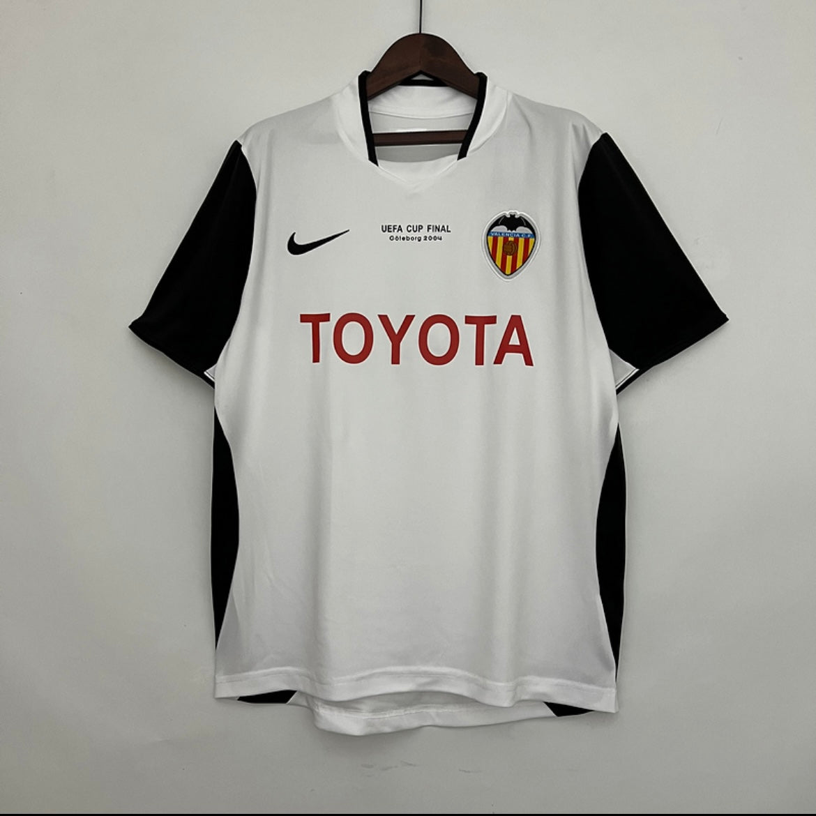 Retro Valencia Final UEFA 2004