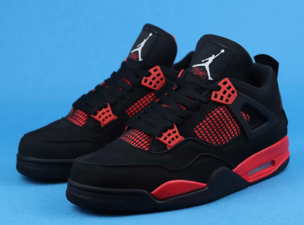 Zapatilla Nike Air Jordan 4 Retro “Red Thunder”
