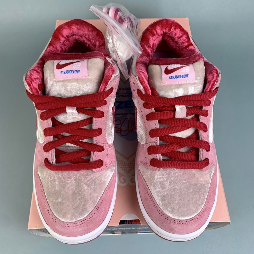 Zapatilla Nike Dunk Low Strangelove