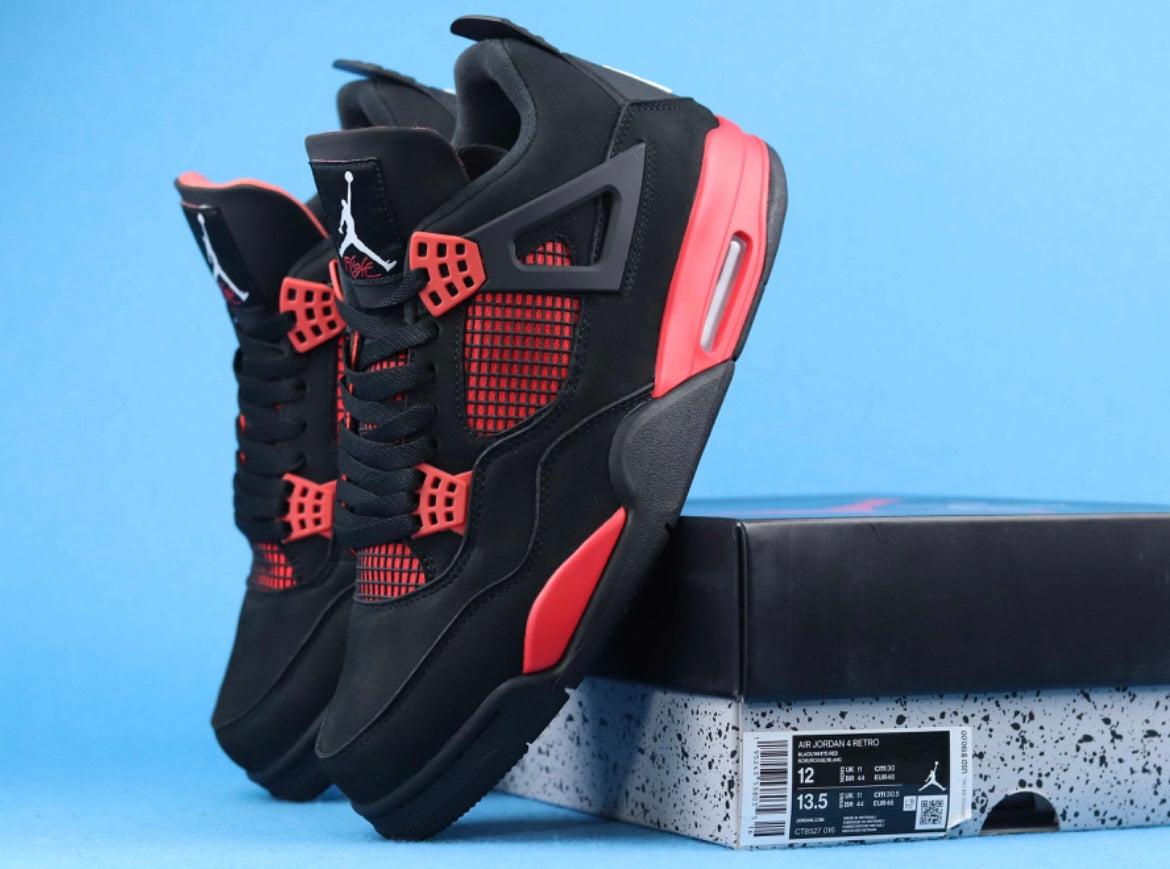 Zapatilla Nike Air Jordan 4 Retro “Red Thunder”