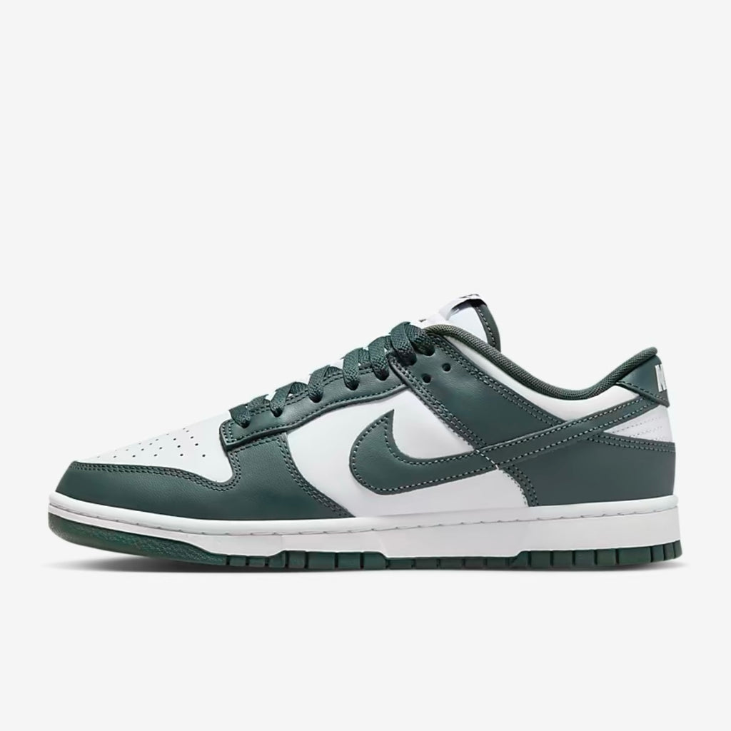 Nike Dunk Low Retro Sneaker