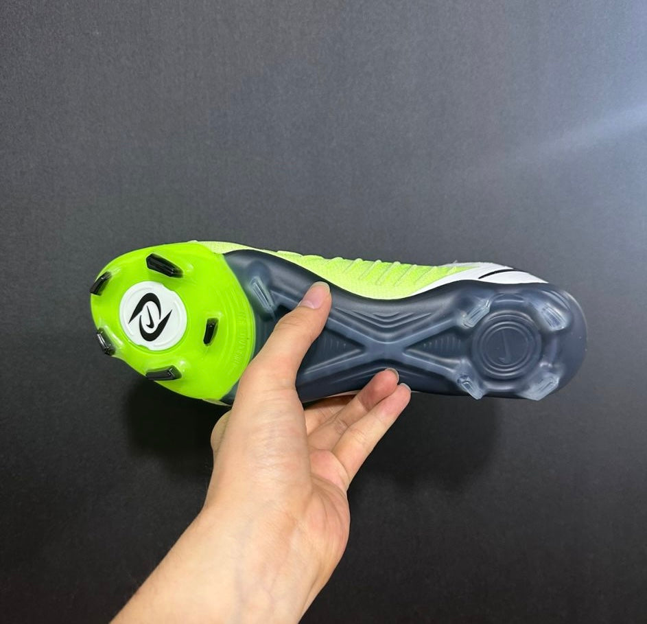 Nike Phantom Vision Elite AG