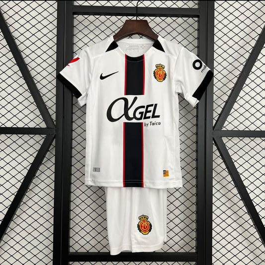 Camiseta y Pantalón Visitante Mallorca CF 25/26 para niños